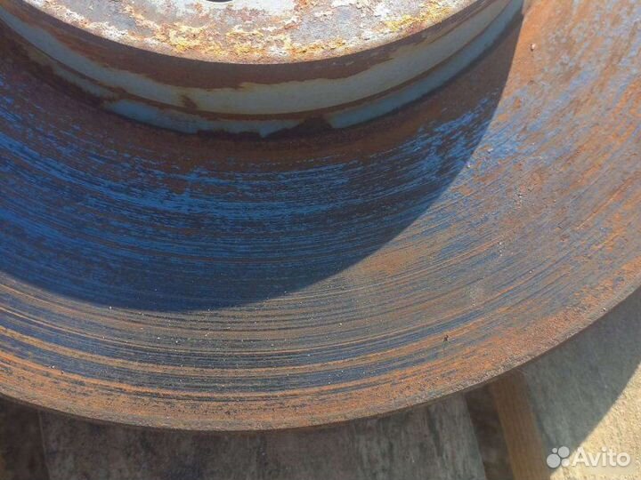 Диск тормозной передний Volkswagen Jetta 6