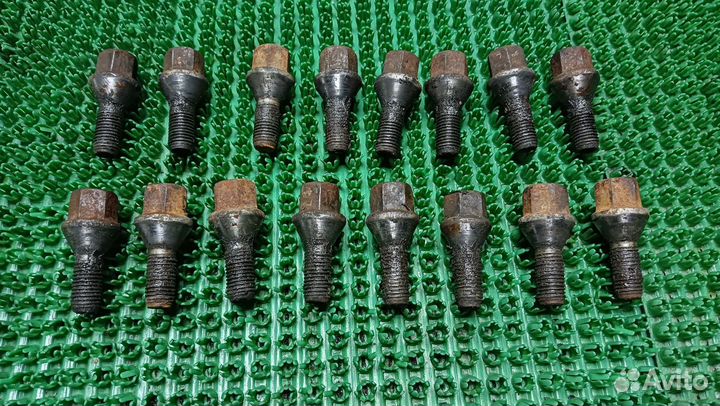 Болты колесные на Лада Веста Икс Рей Ларгус Логан