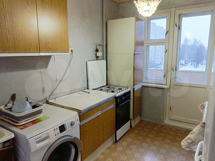 4-к. квартира, 86 м², 4/10 эт.