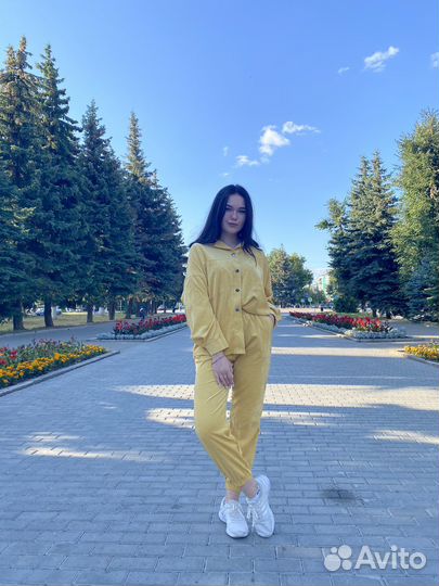 Костюм женский