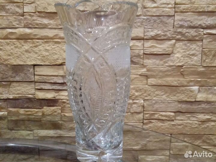 Ваза хрустальная, большая