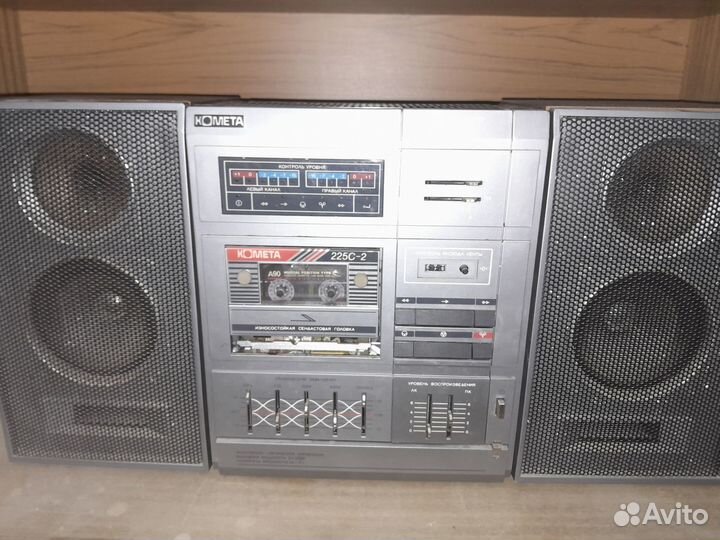 Магнитофон комета 225 с 2