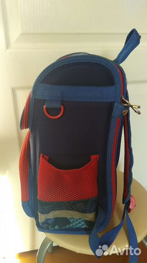 Рюкзак школьный