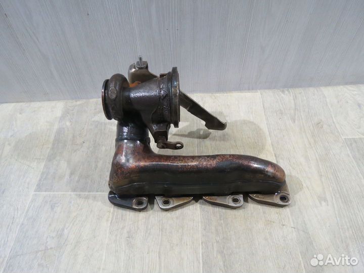 Коллектор выпускной Mercedes Benz W205