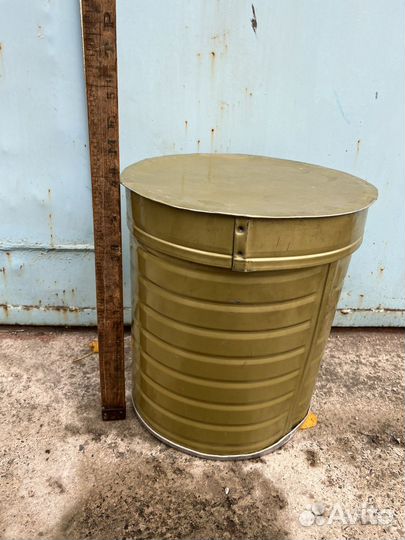 Бочка металлическая с крышкой