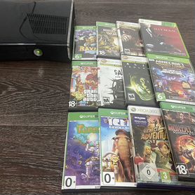 Xbox 360 slim 250gb + Игры, Кинект, 2 джойстика