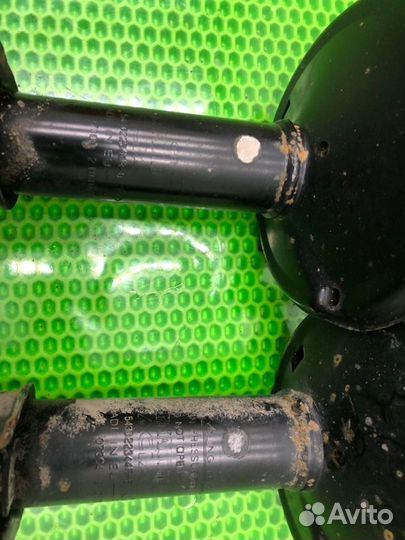 Стойка подвески передняя Renault Logan седан