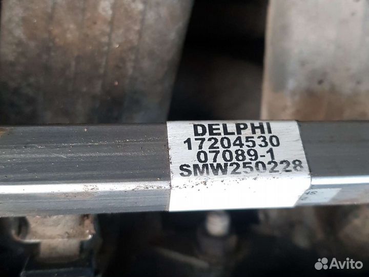 Рампа топливная с форсунками 4g64 Mitsubishi Cherr