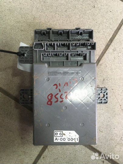 Блок предохранителей Honda Civic Type R 2007