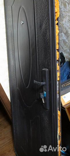 Дверь входная металлическая