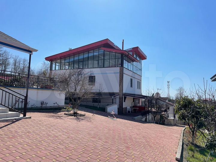 Дом 480 м² на участке 40 сот.