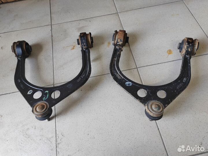 Рычаги Dodge Challenger