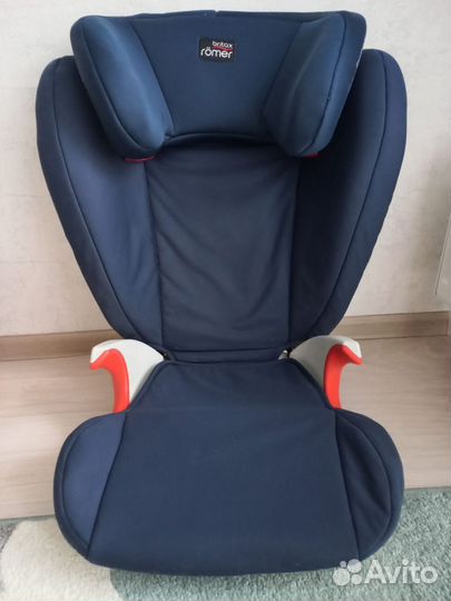 Автомобильное детское кресло от 15 до 36 кг