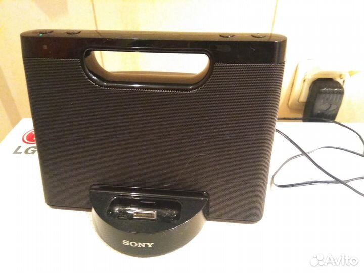 Колонка sony (док-станция) Phone 4,5, iPad