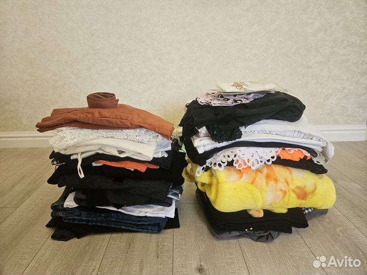 Женские вещи пакетом 44-46 в дар. самовывоз