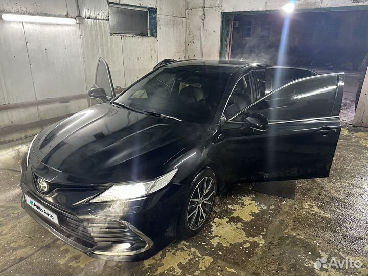 Toyota Camry 2.5 AT, 2021, 68 000 км