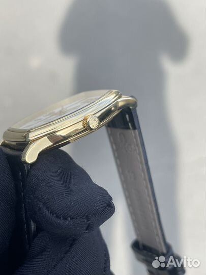 Часы Золотые Omega DE Ville Prestige Tonneau