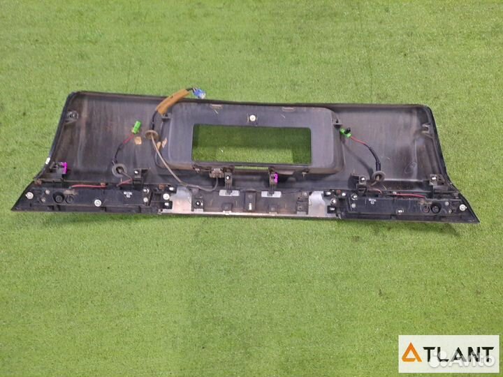 Обшивка двери багажника honda odyssey