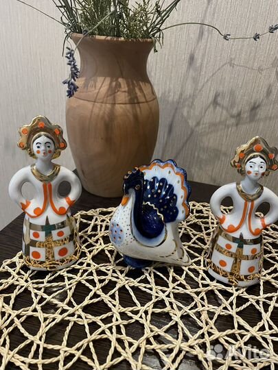 Статуэтка фарфор