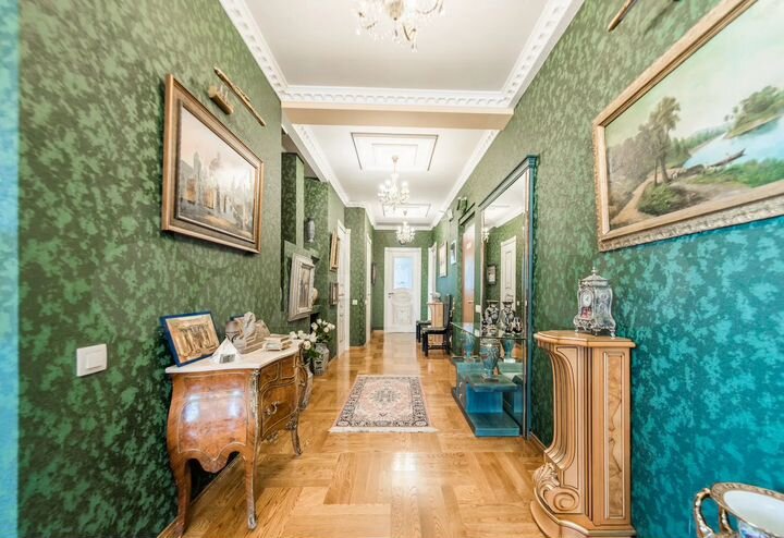 5-к. квартира, 250 м², 21/23 эт.