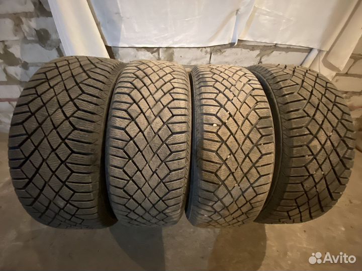 Continental ContiVikingContact 7 205/55 R17 95