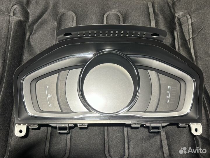 Панель приборов TFT volvo R-Design GEN2 спидометр