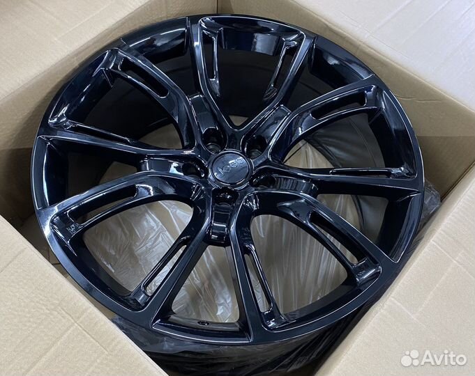 Новые диски R22 Jeep Grand Cherokee WK2