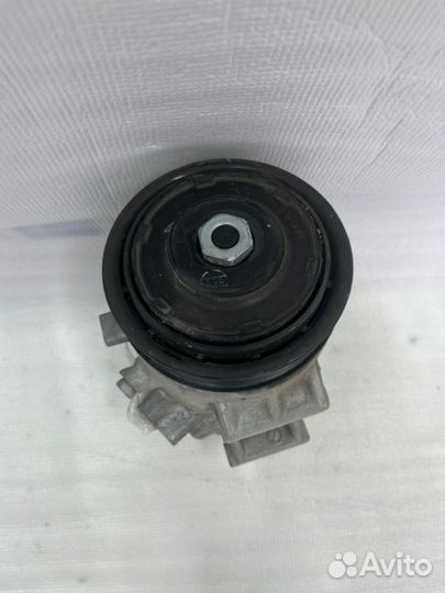 Компрессор кондиционера Toyota Camry V70 2arfe