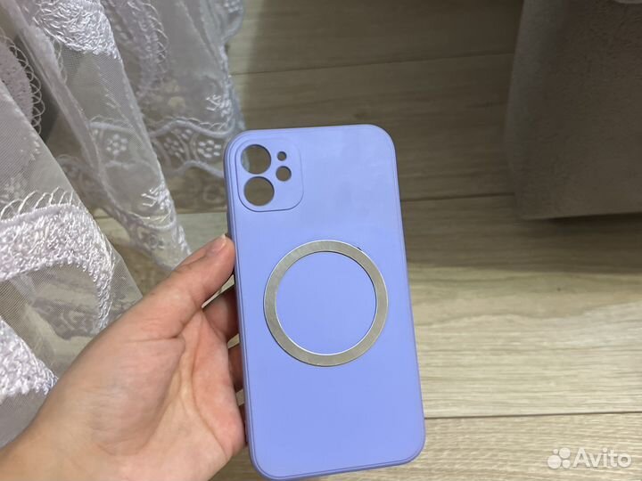 Чехол на iPhone 11