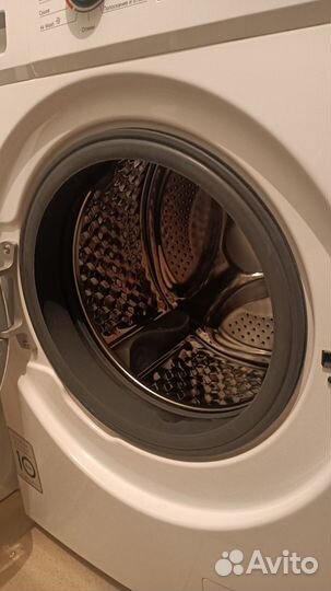 Стиральная машина с сушкой