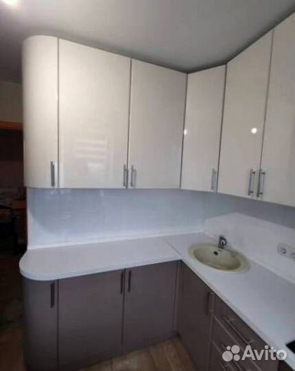 Кухонные гарнитуры