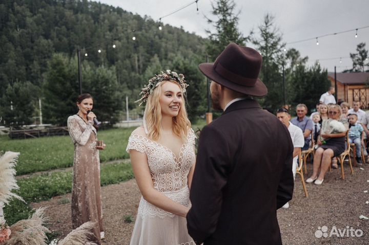 Выездной регистратор, свадебный церемониймейстер