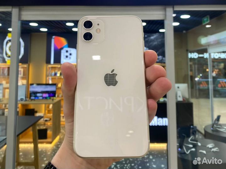 iPhone 11, 64 ГБ