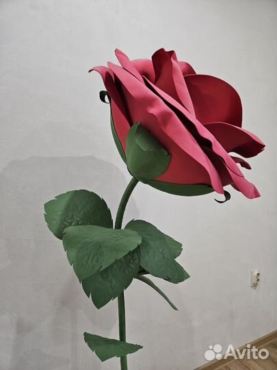 Интерьерный цветок роза
