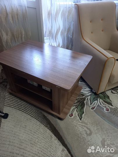 Продам стол в идеальном состоянии