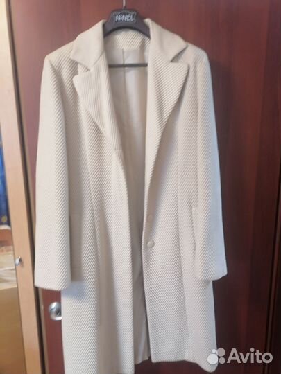 Пальто женское демисезонное 46