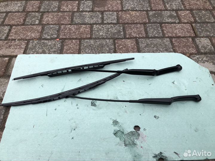 Дворники щетки на Audi A6 C4