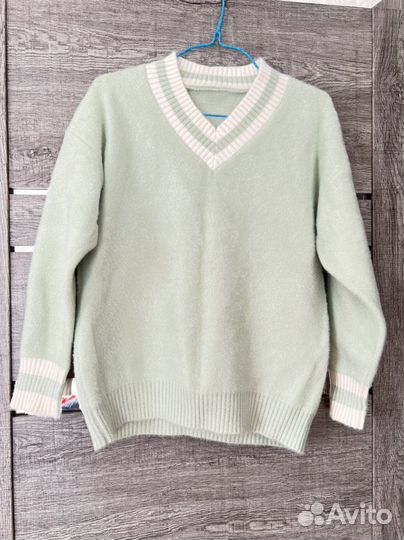 Джемпер новый