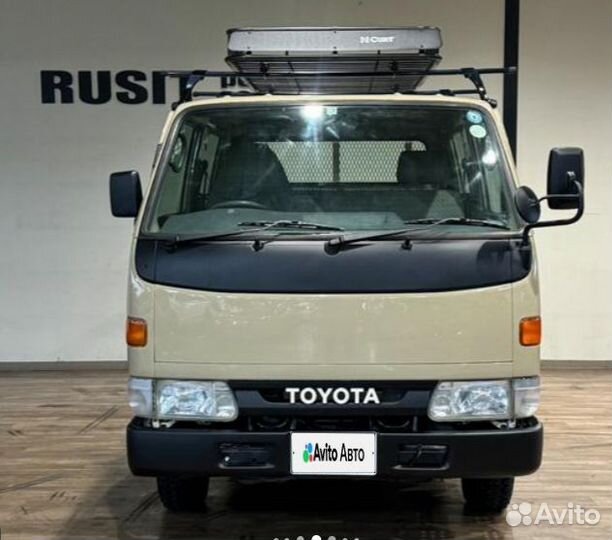 Бортовой грузовик Toyota Dyna, 2000