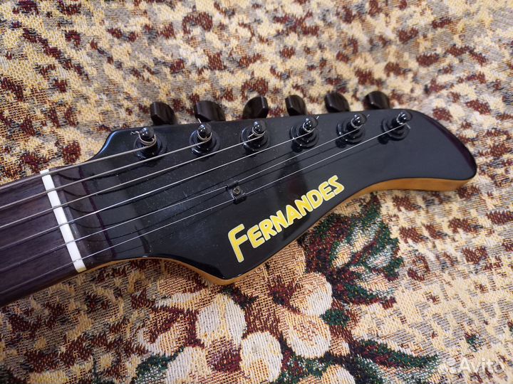 Электрогитара Fernandes Japan Strat
