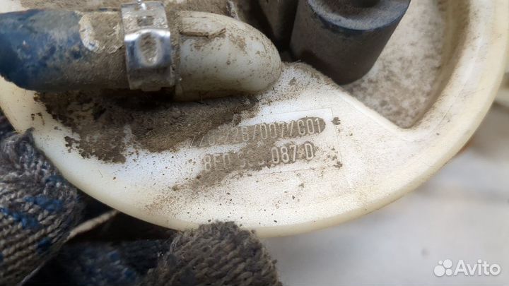 Насос топливный электрический Volkswagen Passat 5, 1997