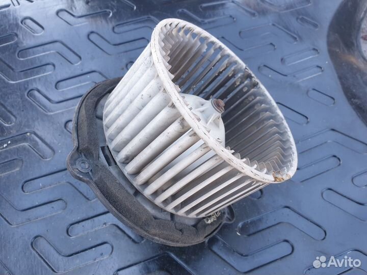 Моторчик отопителя печки Kia Sportage I Спортедж 1