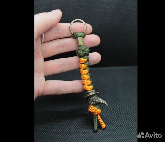 Брелоки из паракорда с бусинами