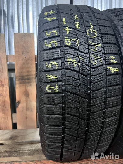 Toyo Observe GIZ2 215/55 R17 94Q