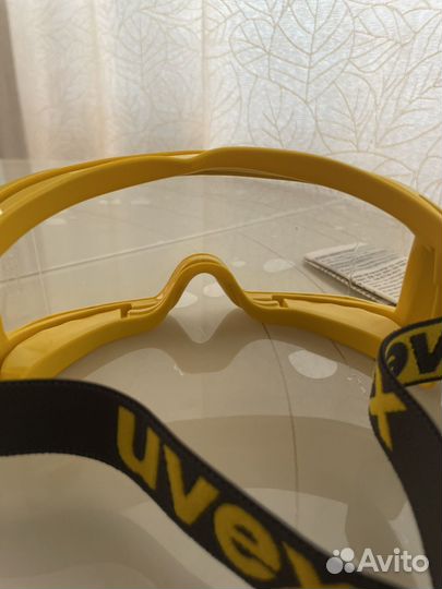 Очки Uvex