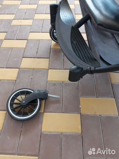 Коляска для погодок