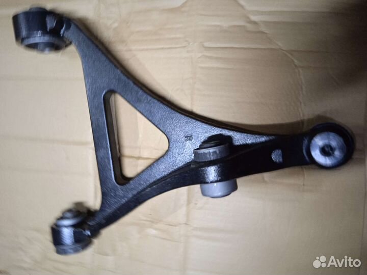 Рычаг перед правый AWD Dodge Charger LD