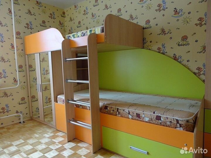 Кровать детская двухъярусная