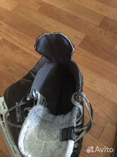 Коньки хоккейные