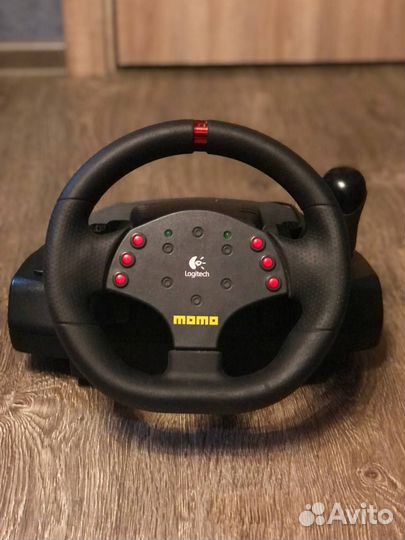 Игровой руль logitec